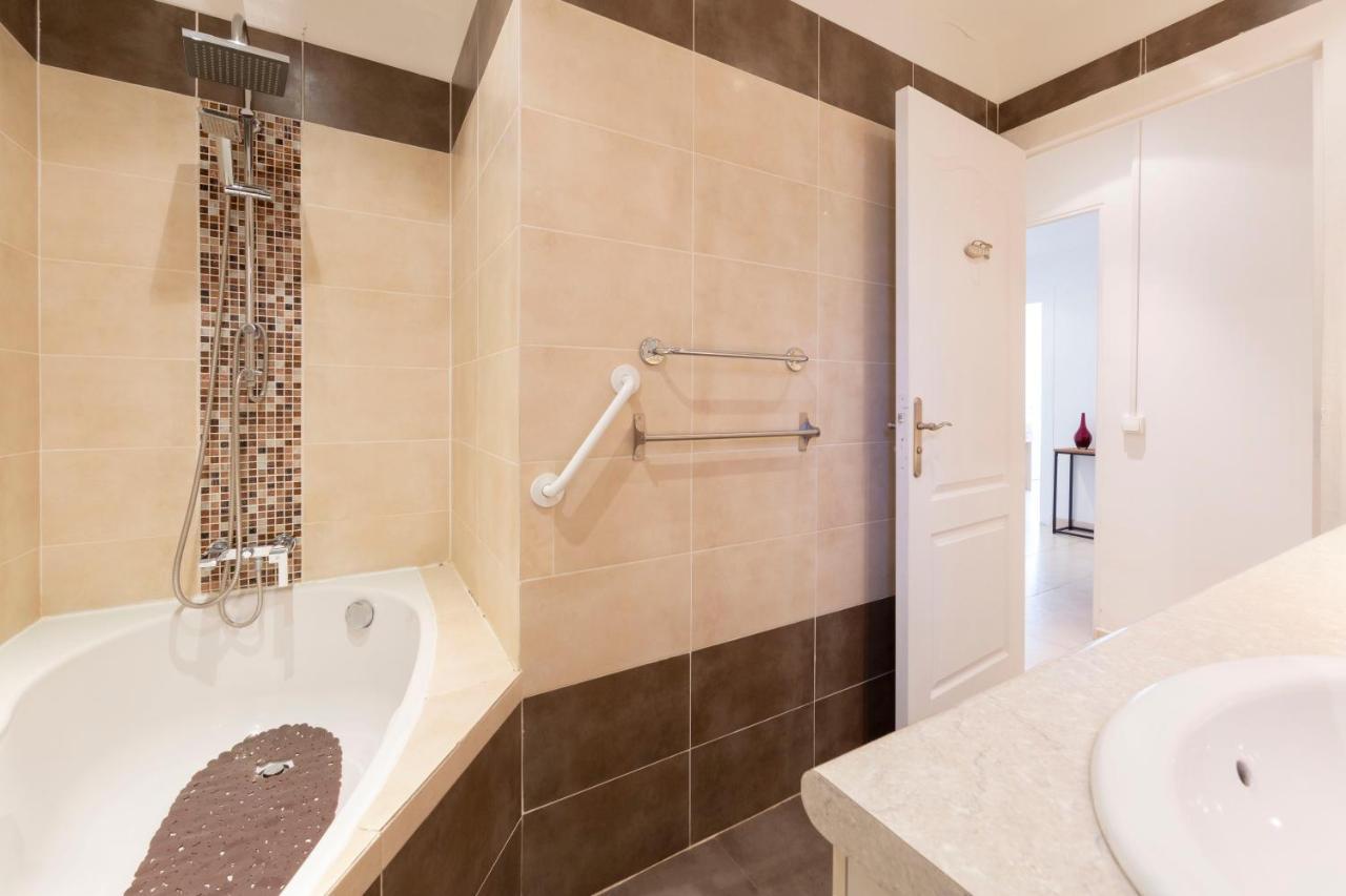 Robert Soleau Bright Design Flat Center Of Antibes Apartment Luaran gambar