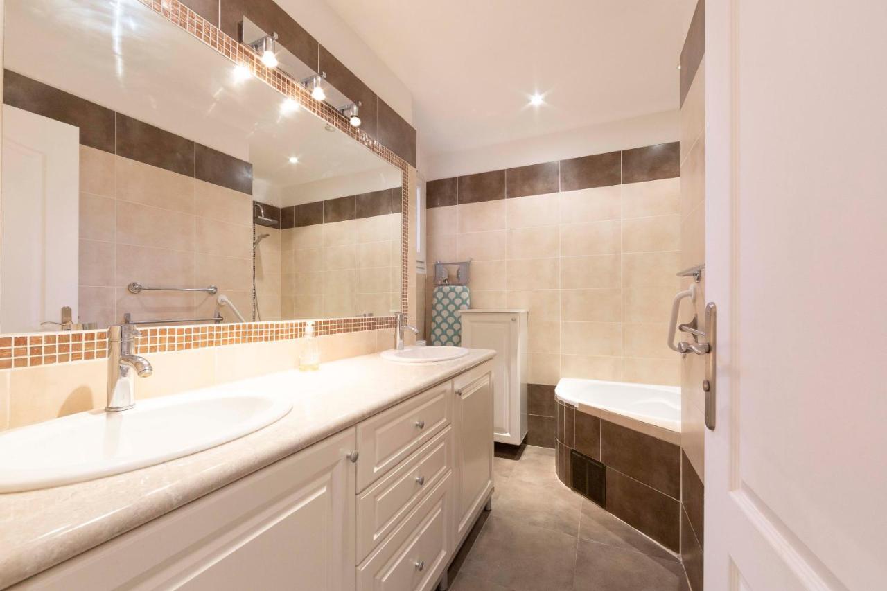Robert Soleau Bright Design Flat Center Of Antibes Apartment Luaran gambar